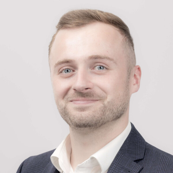 Headshot of Louis Moore